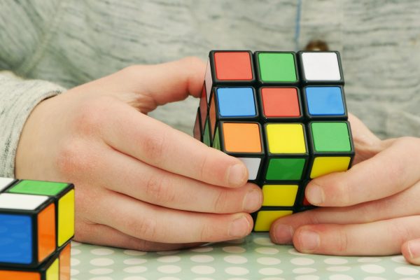 Rubik’s cube pour enfant : Comment stimuler la créativité de l’enfant avec un Rubik’s Cube ?